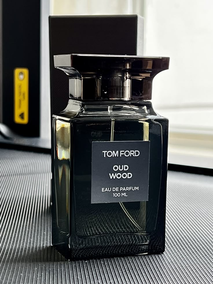 Oud Wood Eau de Parfum Tom Ford – 100ml